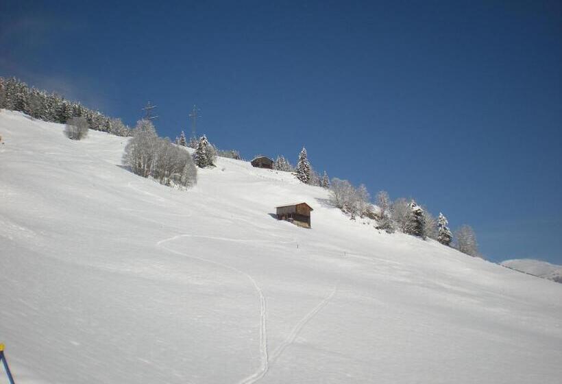 بنسيون Landhaus Staudacher