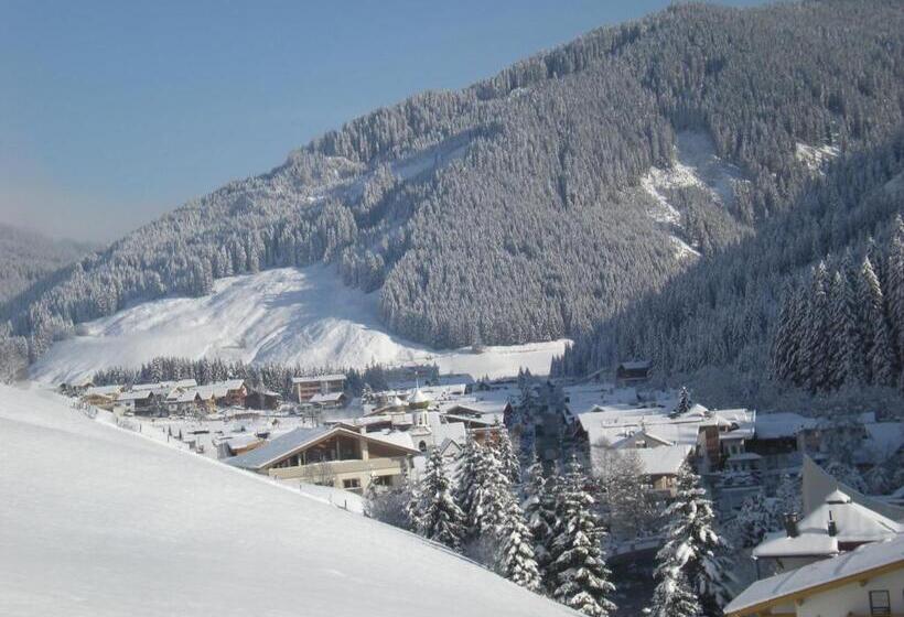 بنسيون Landhaus Staudacher