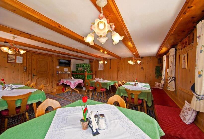 بنسيون Landhaus Staudacher