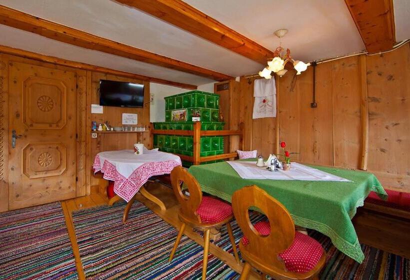 بنسيون Landhaus Staudacher