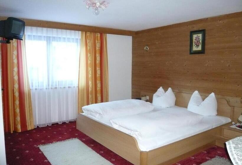 بنسيون Landhaus Staudacher