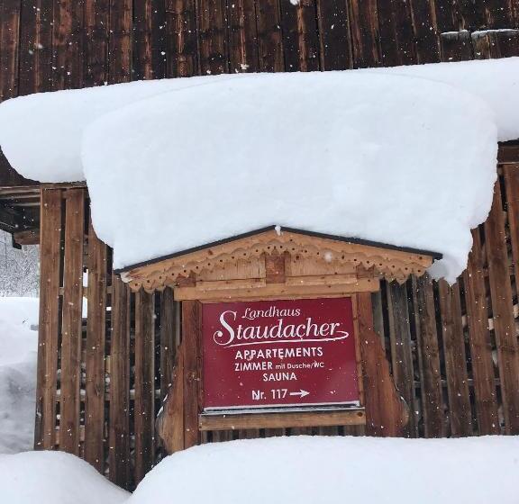بنسيون Landhaus Staudacher
