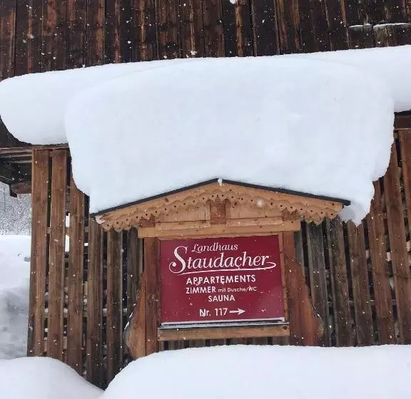 ペンション Landhaus Staudacher