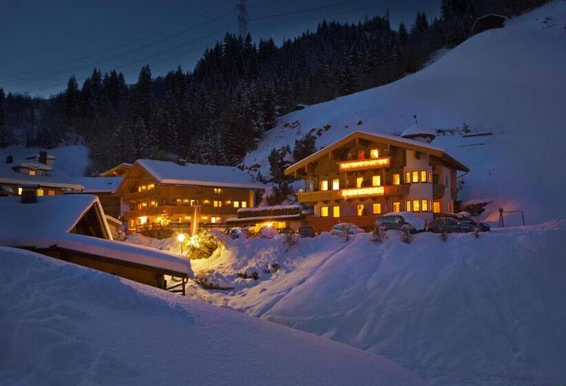 بنسيون Landhaus Staudacher