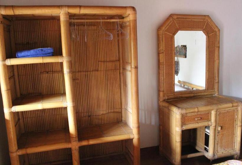 ペンション Pondok Kecil Bungalow