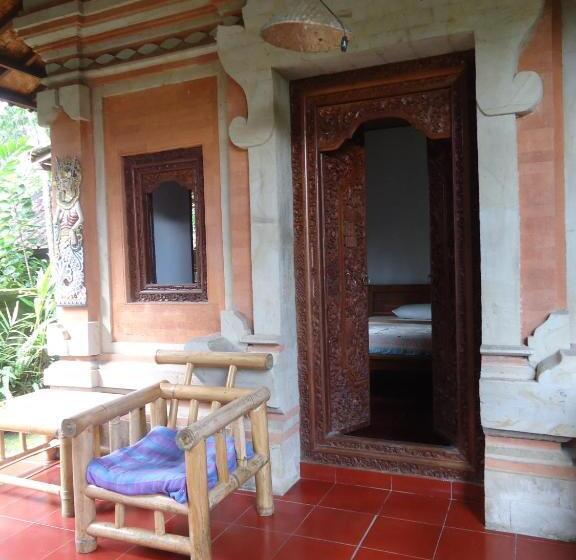 ペンション Pondok Kecil Bungalow