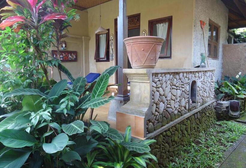 ペンション Pondok Kecil Bungalow