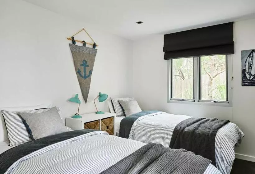 Seaview House