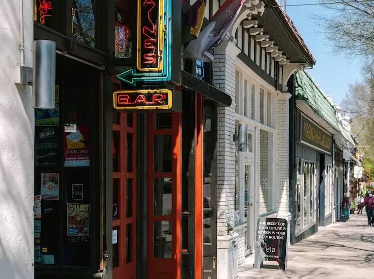 Sonder Midtown South