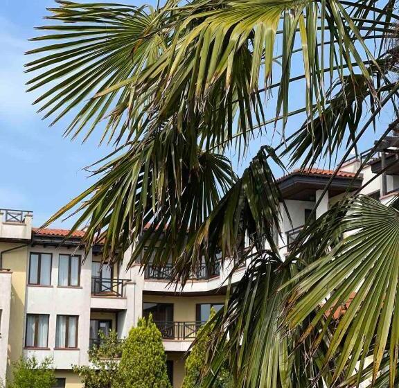 апартамент в комплекс свети никола плаж градина