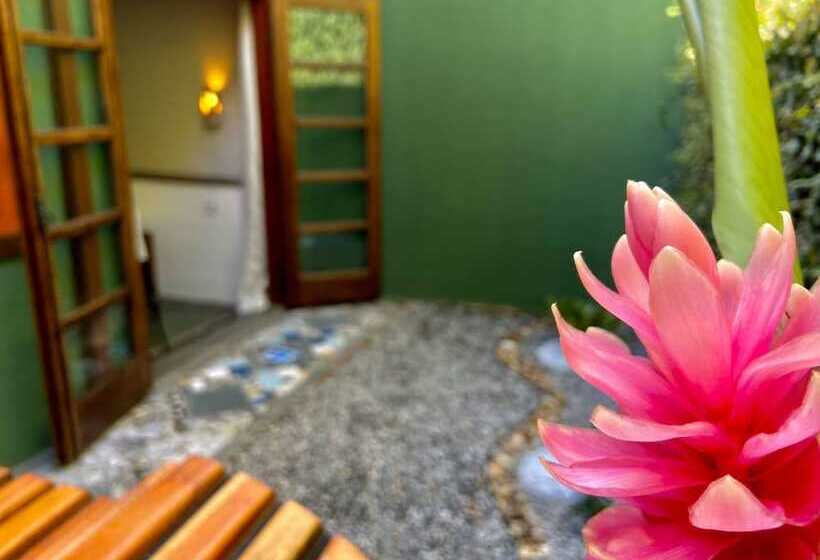 هاستل Gaia Gardens Pousada