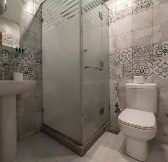 هاستل Queen Pyramids View