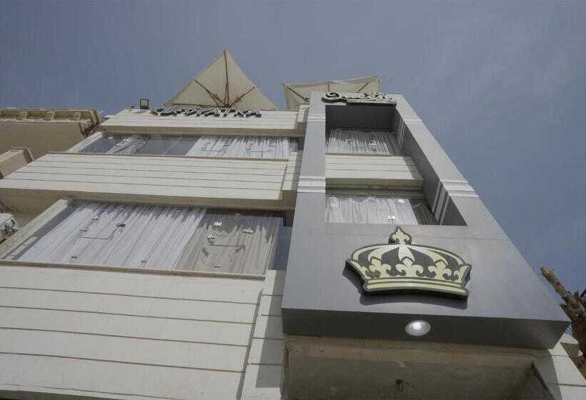 هاستل Queen Pyramids View