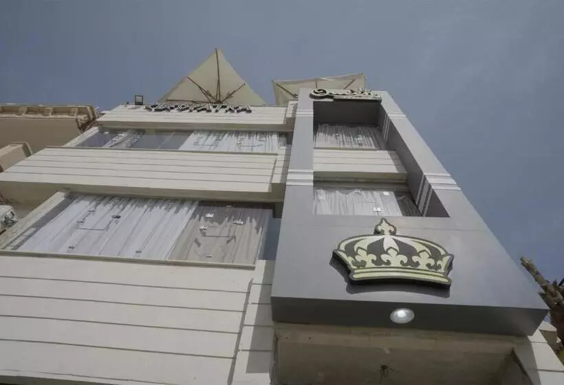 هاستل Queen Pyramids View