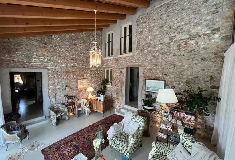 Casa Di Campagna Castello B&b
