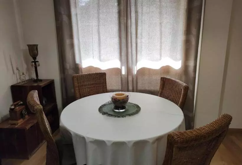 Inmocyma Los Almendros