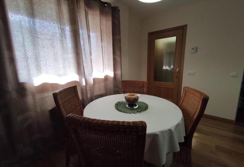 Inmocyma Los Almendros