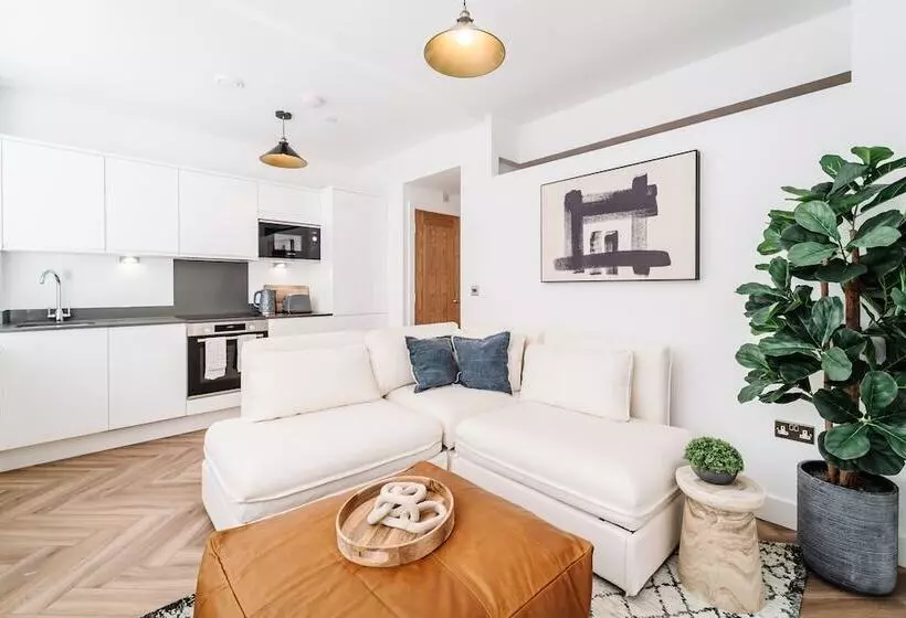 Royal House Luxury Apartments   Chester