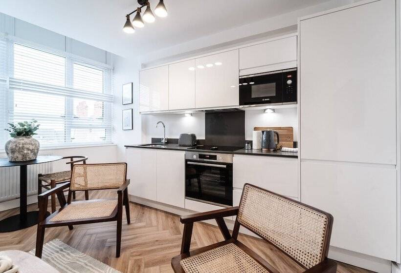 Royal House Luxury Apartments   Chester