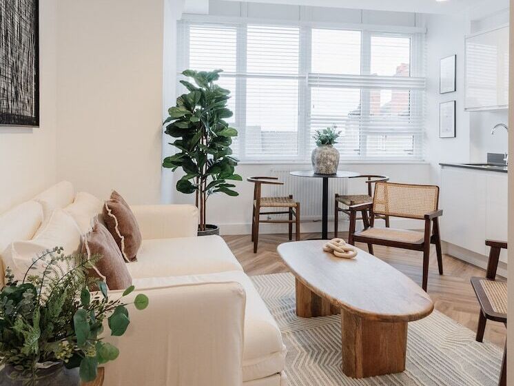 Royal House Luxury Apartments   Chester