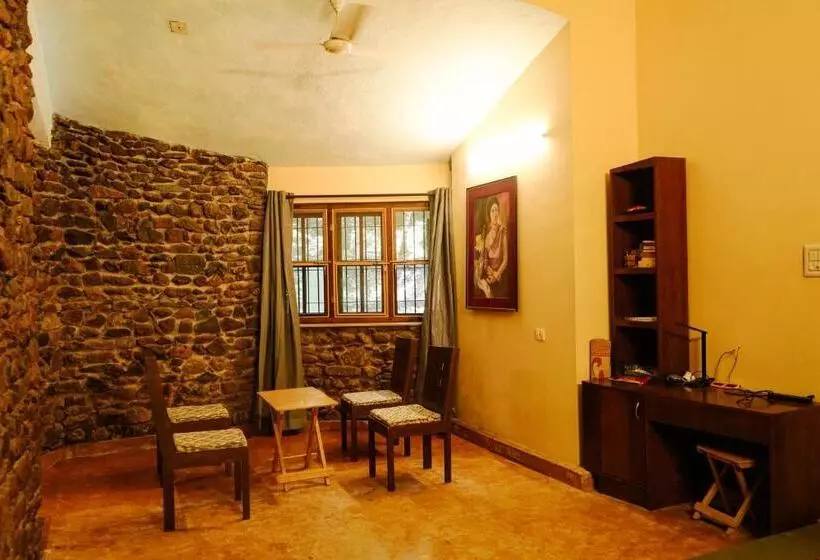Mala S Hideaway