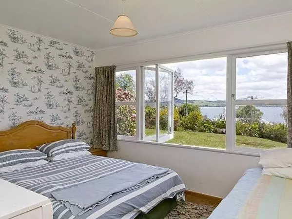 The J Bach  Rainbow Point Holiday Bach