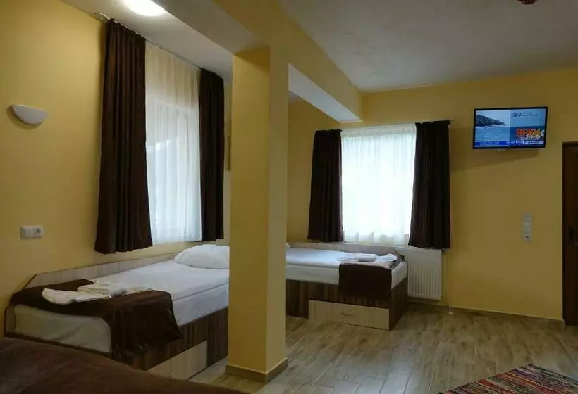 борник хил / Bornik Hill