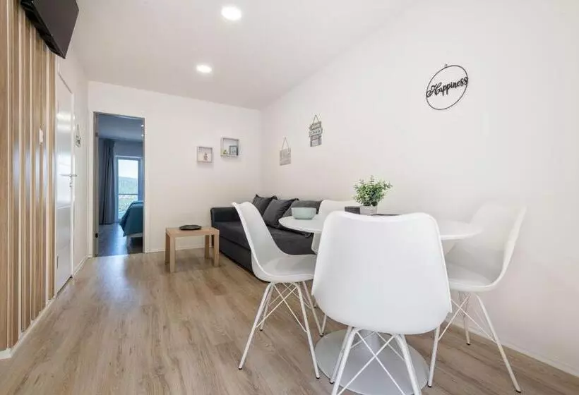 Apartments Malalu