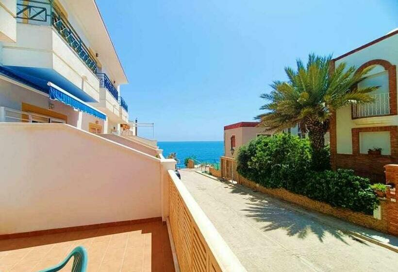 Camino Al Mar Terraza Y Vista Al Mar