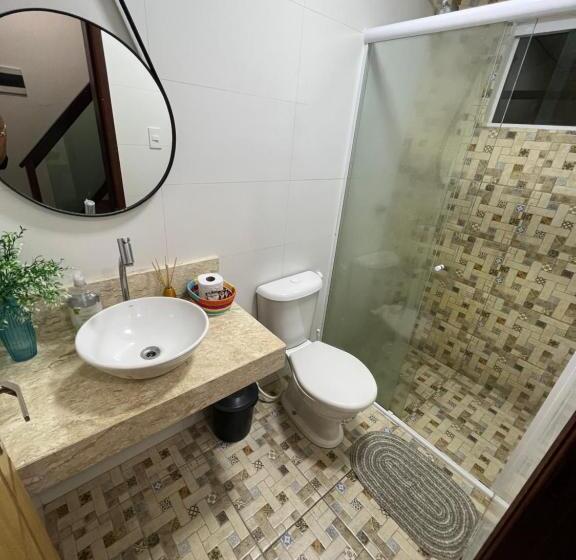 Casa Em Condomínio Agradável Com Fundo Pro Rio