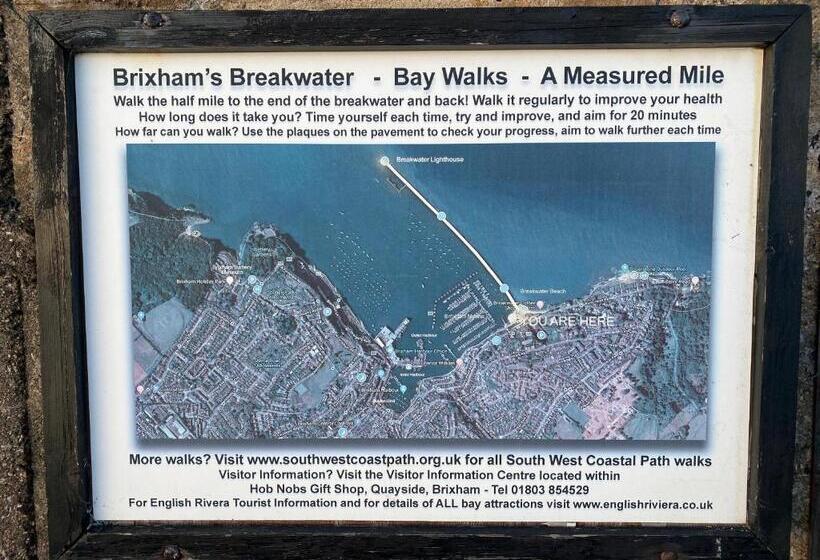 Harbour View Ground Floor Flat With Private Parking, Only 5 Mins Walk To Harbour