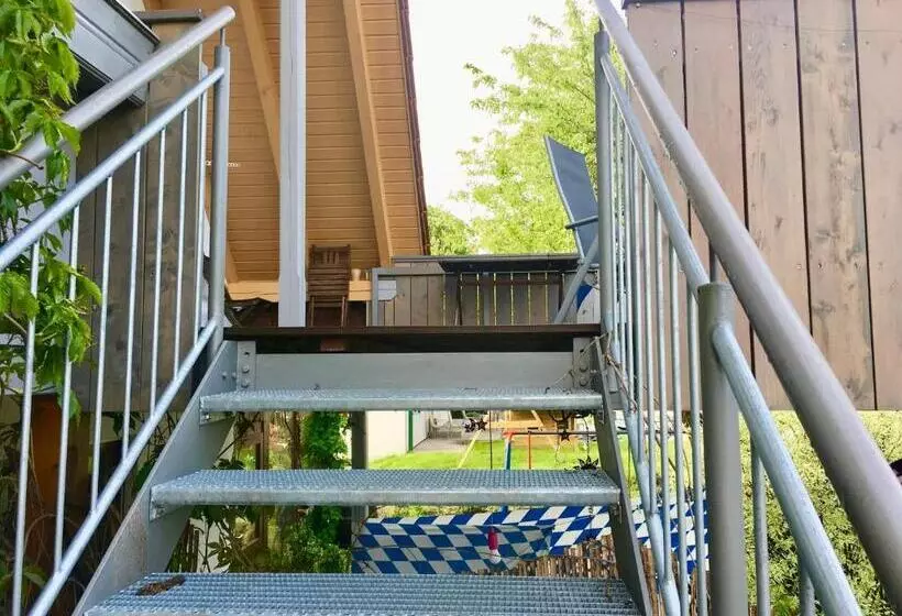 Homely Stay In A Modern Green Dream