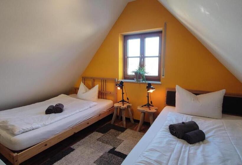 Homely Stay In A Modern Green Dream