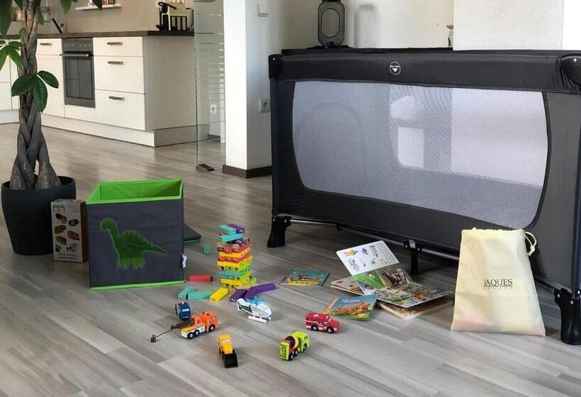 Homely Stay In A Modern Green Dream