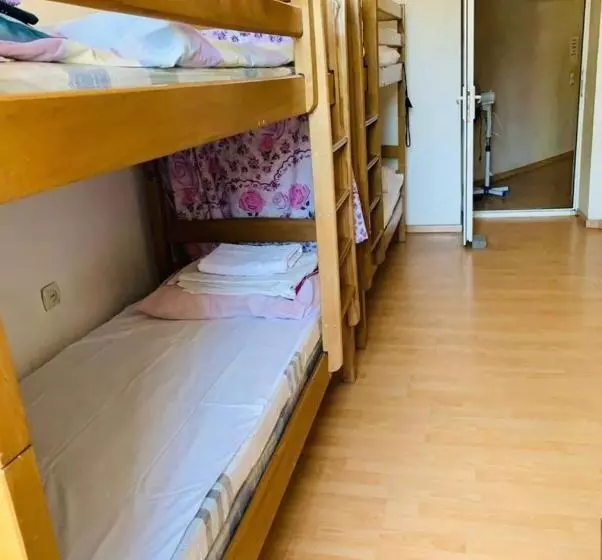 Infinity Hostel & Tour