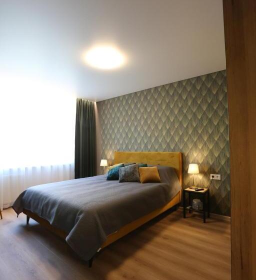 Modern 2 Room Apartment   Free Parking   Netflix