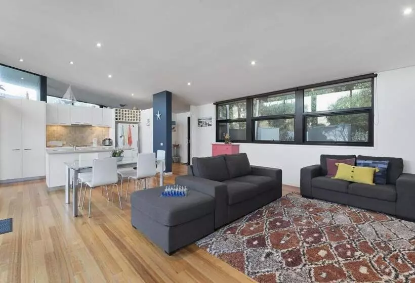 Ocean View Treetops Retreat