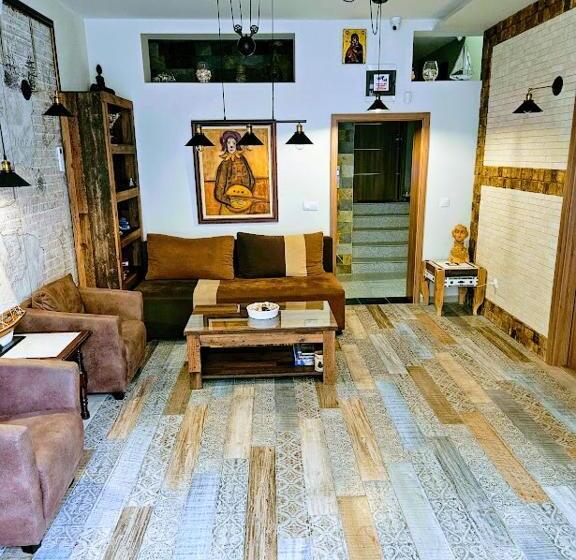 پانسیون флора поморие