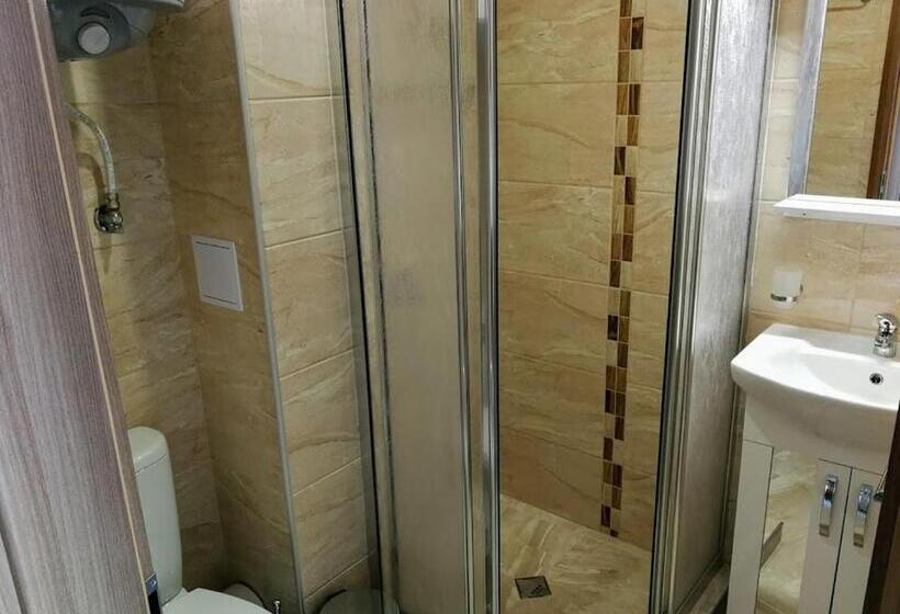 پانسیون флора поморие