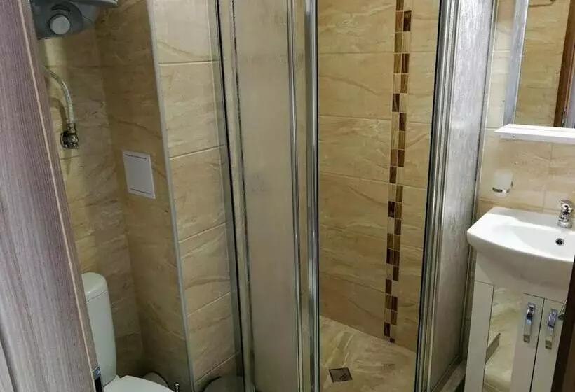 ペンション флора поморие