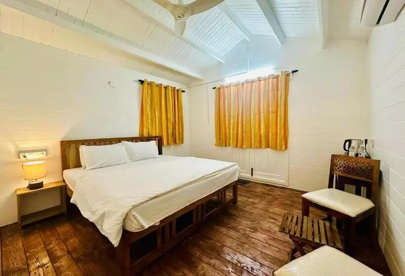 Cocos Beach Resort