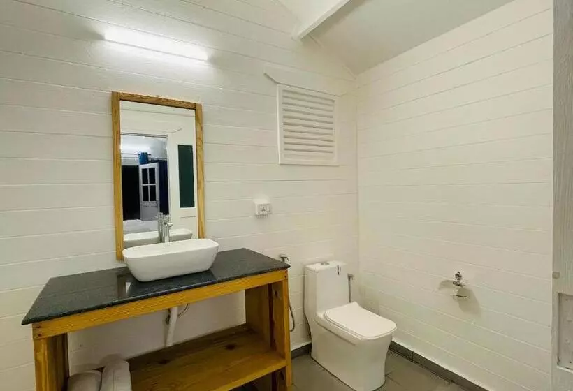 Cocos Beach Resort