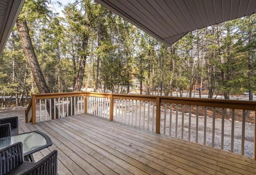 The Sleeping Moose I Fireplace I Pool Table I Tv