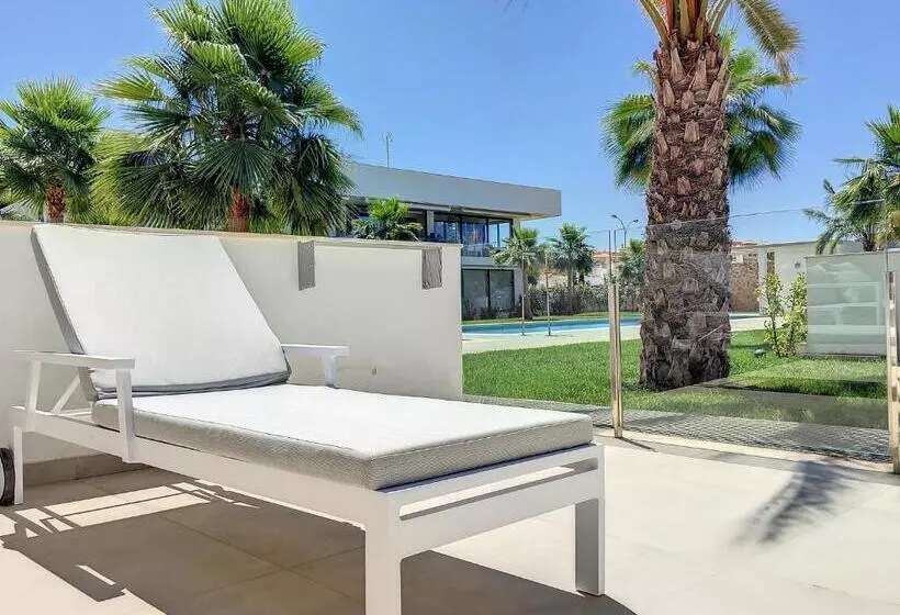 Antilia Terraces 3 Apartment  6309