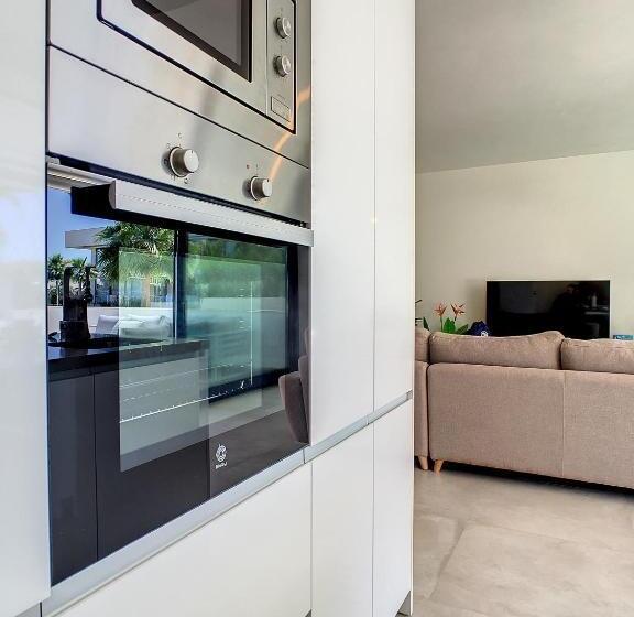 Antilia Terraces 3 Apartment 6309