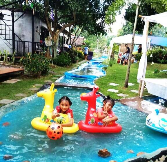 Aamiaismajoitus (B&B) บ้านเดอะเมาเท่น By The Mountain Ozoneบ้านโอโซนขุนเขาแก่งกระจาน