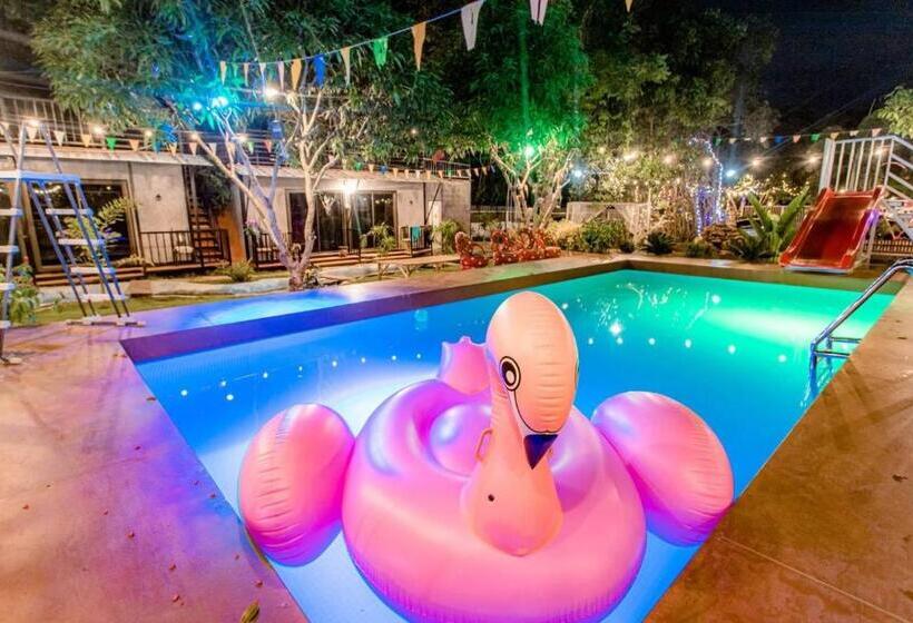 Aamiaismajoitus (B&B) บ้านเดอะเมาเท่น By The Mountain Ozoneบ้านโอโซนขุนเขาแก่งกระจาน