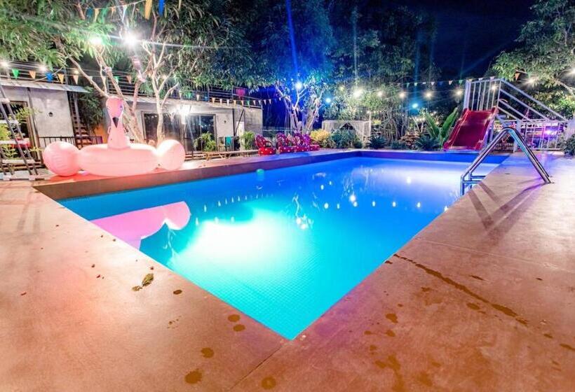 Aamiaismajoitus (B&B) บ้านเดอะเมาเท่น By The Mountain Ozoneบ้านโอโซนขุนเขาแก่งกระจาน