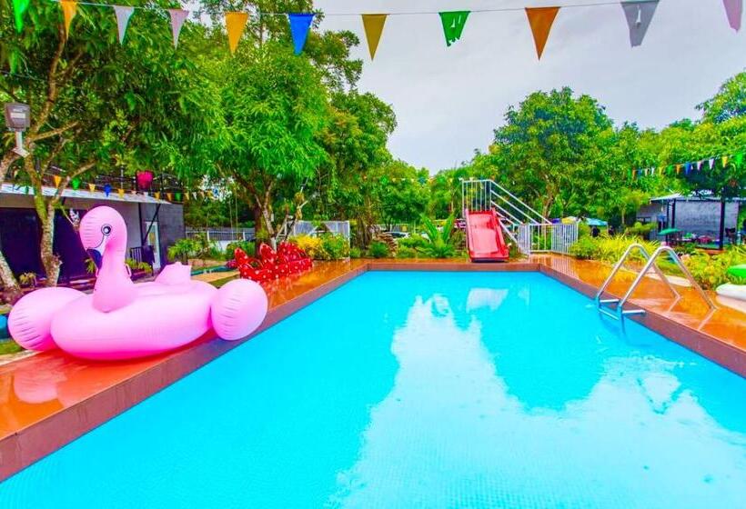 Aamiaismajoitus (B&B) บ้านเดอะเมาเท่น By The Mountain Ozoneบ้านโอโซนขุนเขาแก่งกระจาน