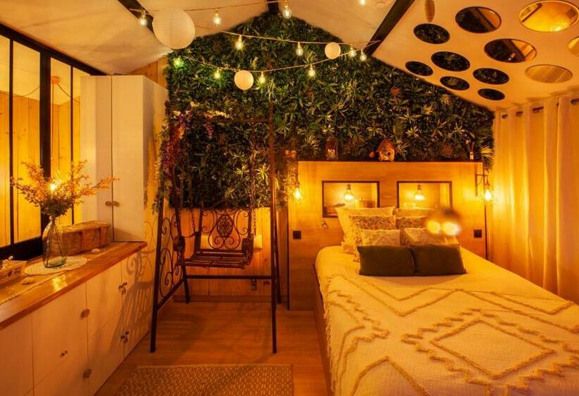 تختخواب و صبحانه Love Room Romantique Les Petits Plaisirs